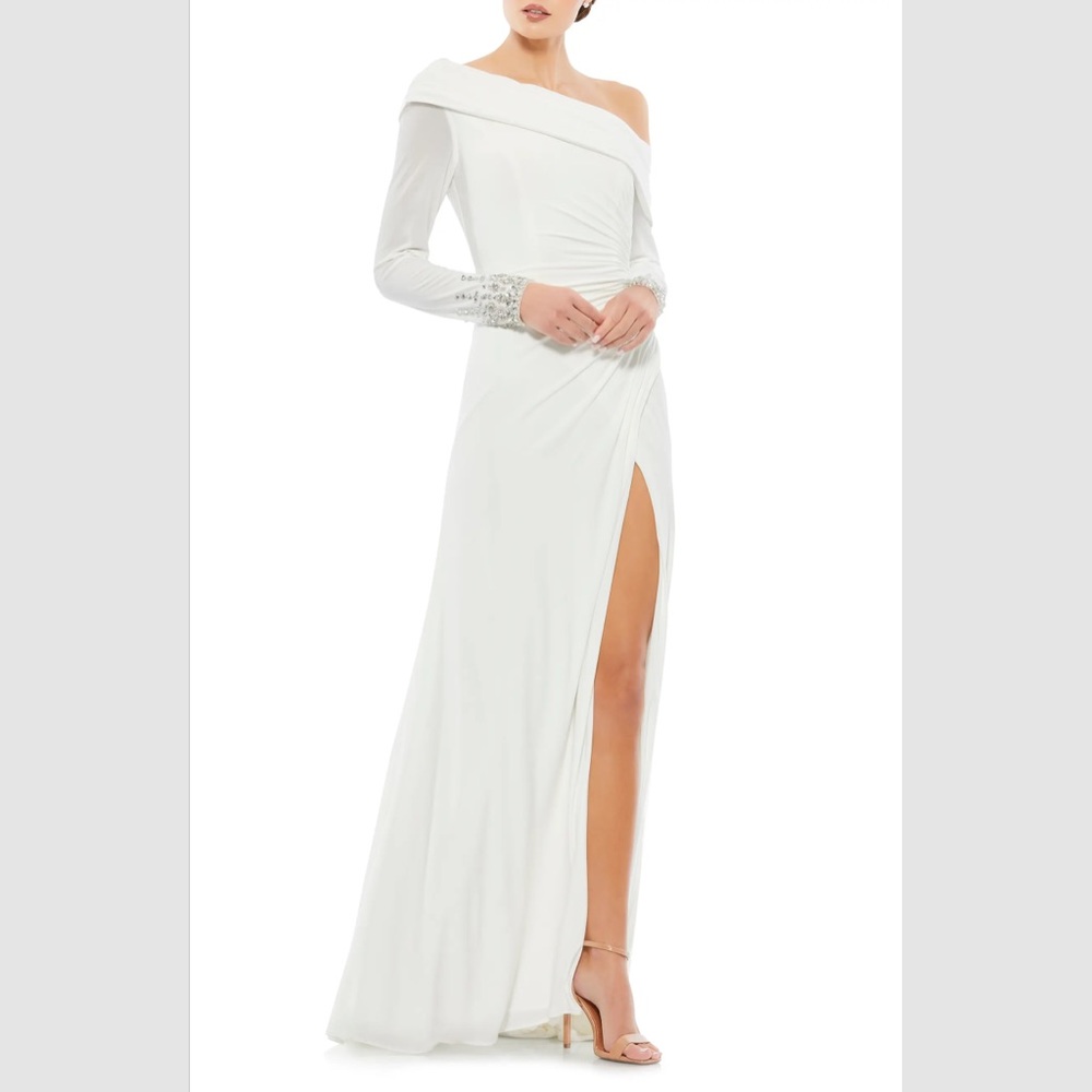 MAC DUGGAL White One-Shoulder Long Sleeve Jersey Gown